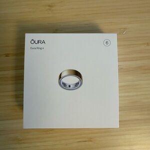 Oura Ring 4 in Gold, Size 6